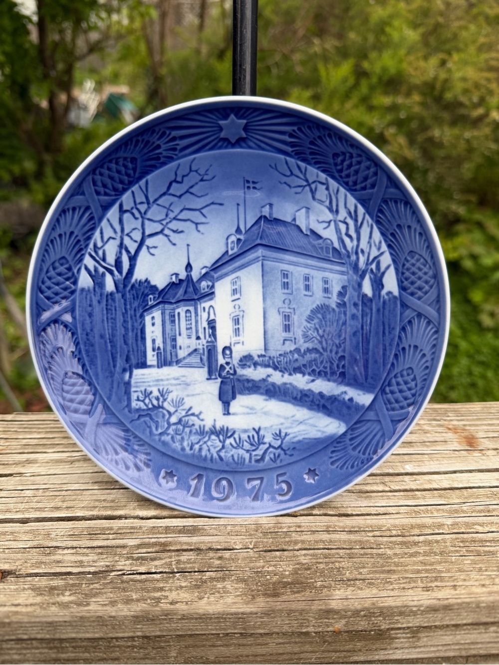 Royal Copenhagen 1975 Denmark The Queen’s Christmas Residence Porcelain Plate